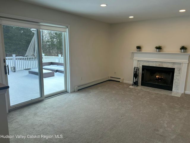 6 High Ridge Road, New Paltz, NY 12561