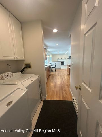 6 High Ridge Road, New Paltz, NY 12561