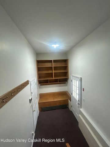 6 High Ridge Road, New Paltz, NY 12561