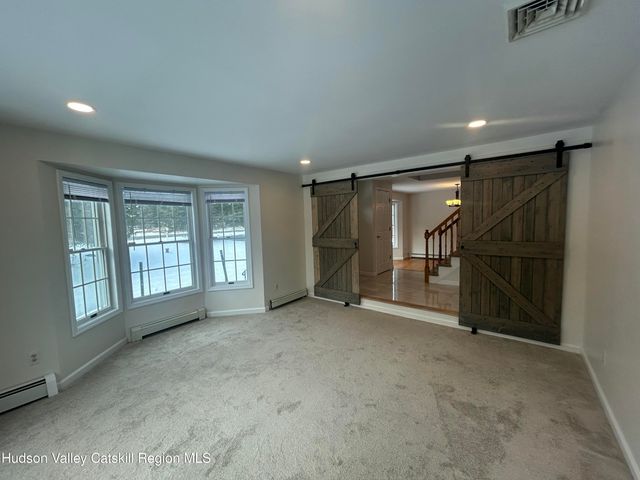 6 High Ridge Road, New Paltz, NY 12561