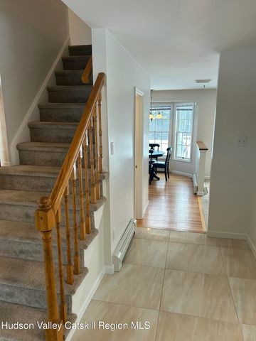 6 High Ridge Road, New Paltz, NY 12561