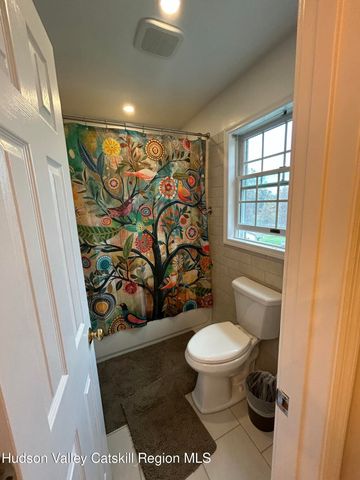 6 High Ridge Road, New Paltz, NY 12561