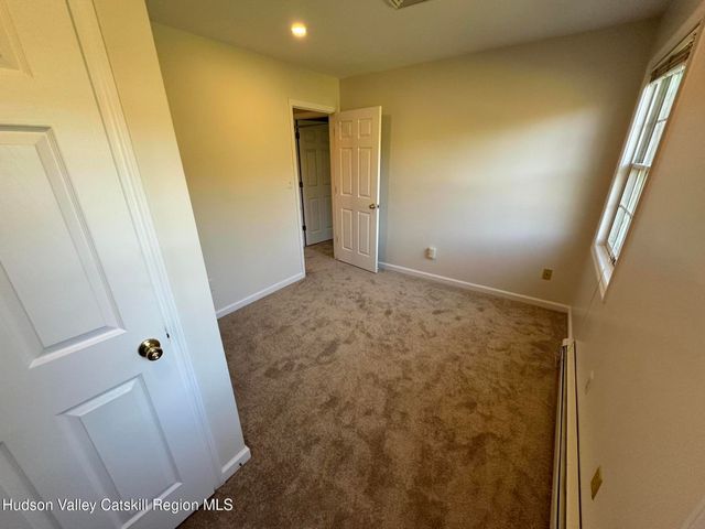 6 High Ridge Road, New Paltz, NY 12561