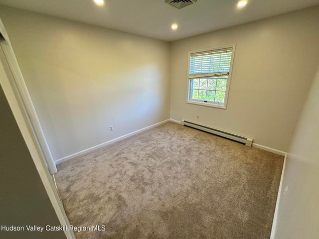 6 High Ridge Road, New Paltz, NY 12561