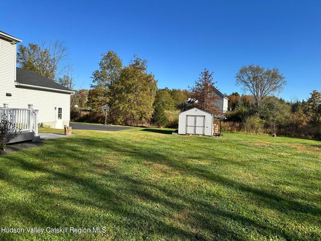 6 High Ridge Road, New Paltz, NY 12561