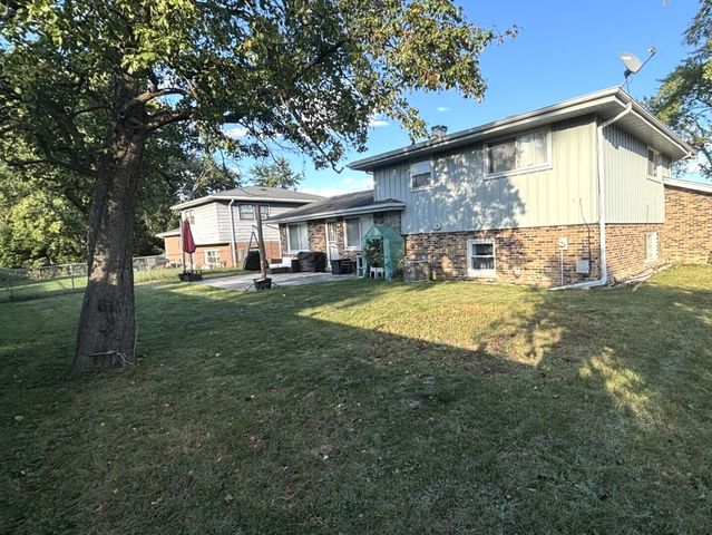 308 S Walnut Street, Glenwood, IL 60425