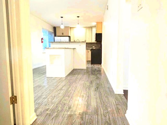 308 S Walnut Street, Glenwood, IL 60425