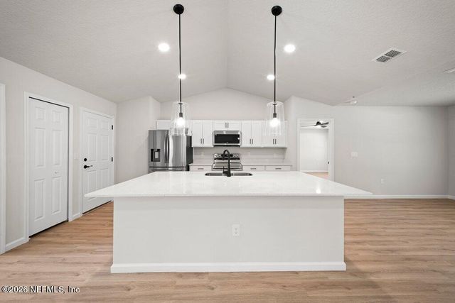 11637 JACKMAN COVE Lane, Jacksonville, FL 32218
