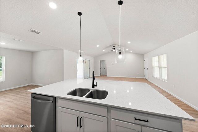 11637 JACKMAN COVE Lane, Jacksonville, FL 32218