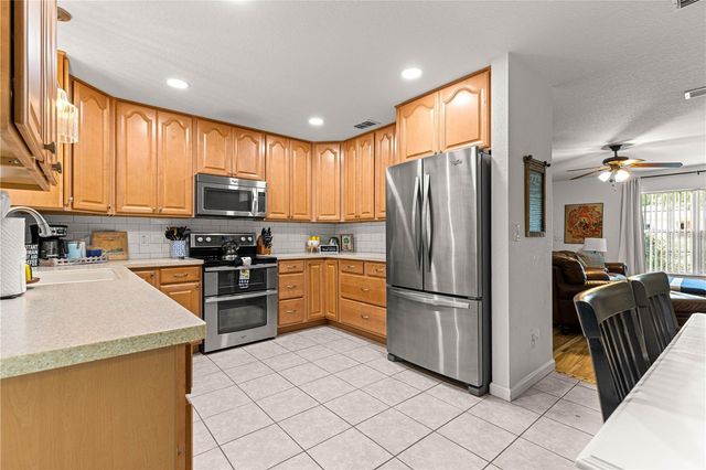 6505 NW 61ST AVENUE, Ocala, FL 34482