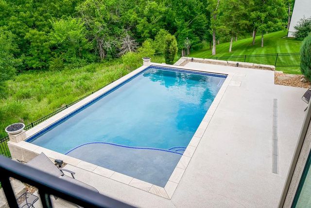 25040 W 105th Terrace, Olathe, KS 66061