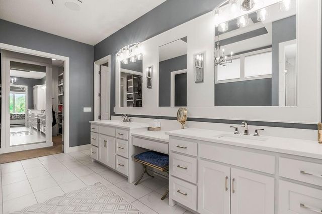 25040 W 105th Terrace, Olathe, KS 66061