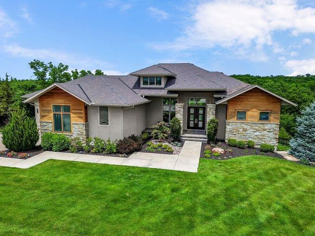 25040 W 105th Terrace, Olathe, KS 66061
