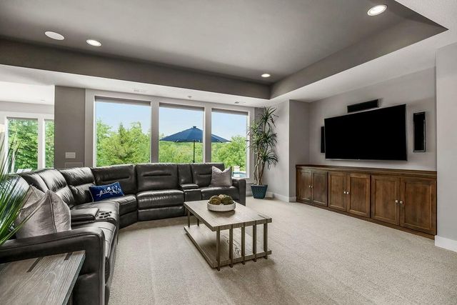 25040 W 105th Terrace, Olathe, KS 66061