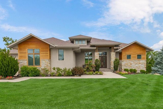 25040 W 105th Terrace, Olathe, KS 66061