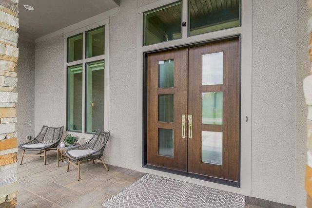 25040 W 105th Terrace, Olathe, KS 66061