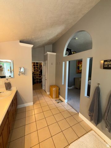 314 E BROWN FARM LN, Draper, UT 84020