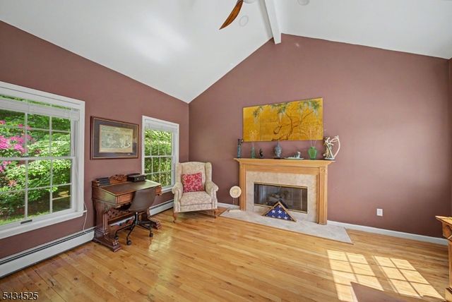 62 S Glen Rd, Kinnelon Boro, NJ 07405