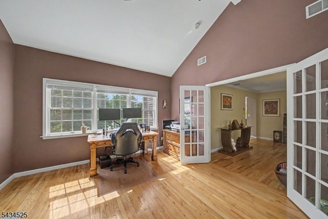 62 S Glen Rd, Kinnelon Boro, NJ 07405