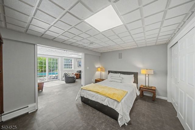 62 S Glen Rd, Kinnelon Boro, NJ 07405