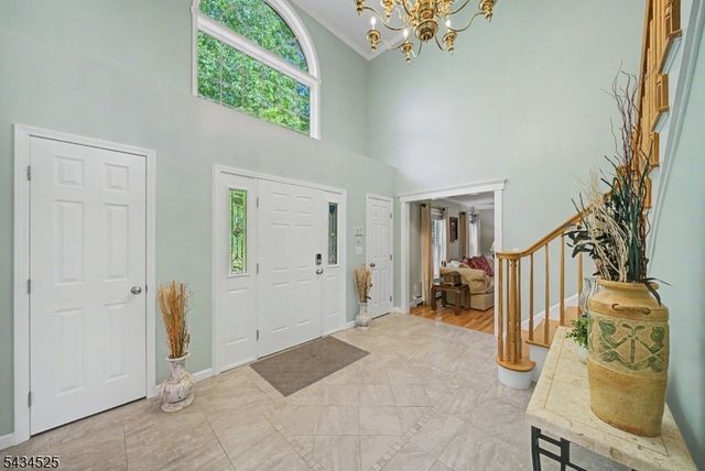 62 S Glen Rd, Kinnelon Boro, NJ 07405