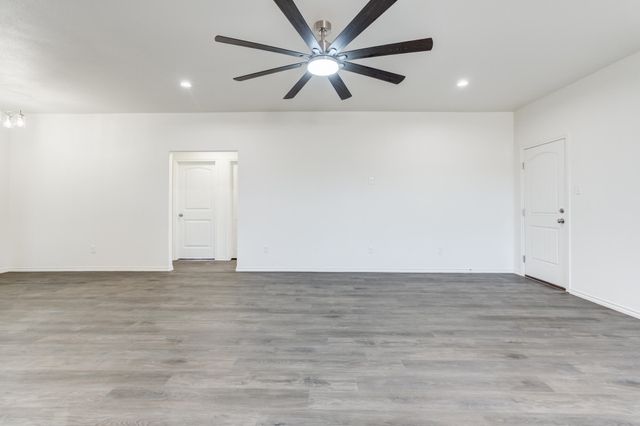 925 E Fordham Street, Lubbock, TX 79403
