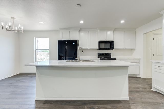 925 E Fordham Street, Lubbock, TX 79403