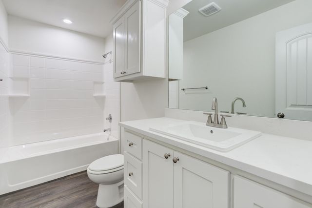 925 E Fordham Street, Lubbock, TX 79403