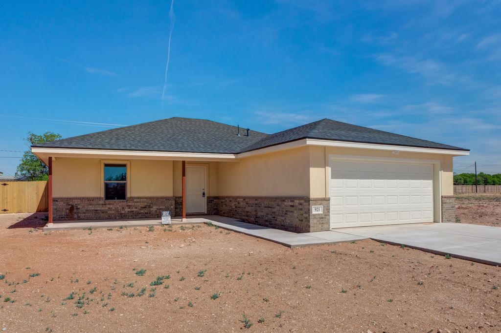 925 E Fordham Street, Lubbock, TX 79403