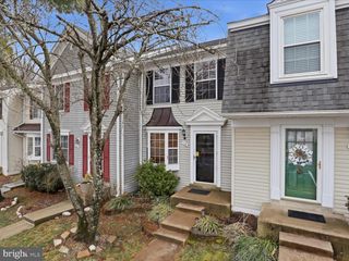 14 MARIAN CT, Sterling, VA 20165