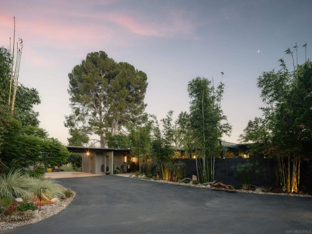 10801 Dewitt, El Cajon, CA 92020