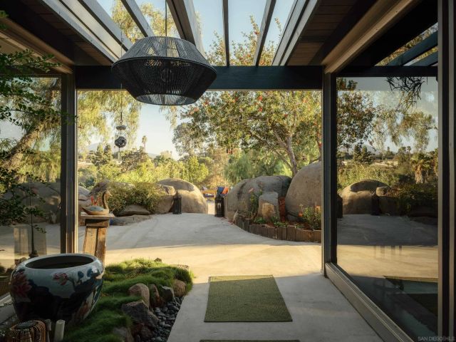 10801 Dewitt, El Cajon, CA 92020