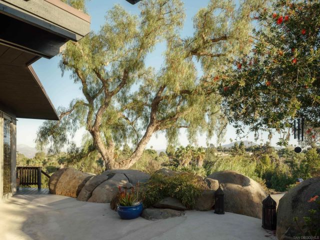 10801 Dewitt, El Cajon, CA 92020