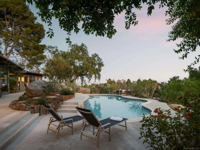 10801 Dewitt, El Cajon, CA 92020