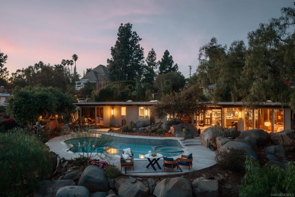 10801 Dewitt, El Cajon, CA 92020