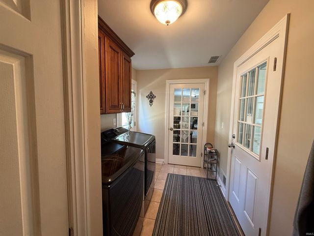 202 Edglink Drive, Kendallville, IN 46755