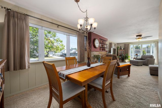 1017 W NORTHMOOR Road, Peoria, IL 61614