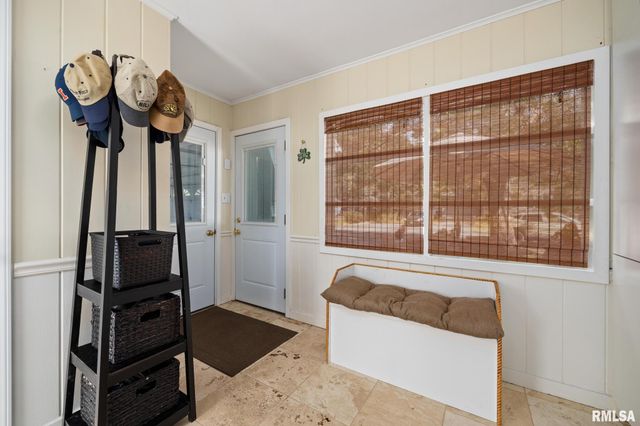 1017 W NORTHMOOR Road, Peoria, IL 61614