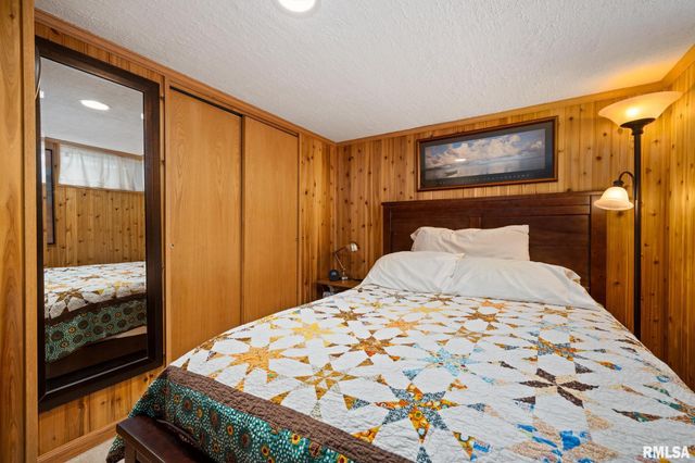 1017 W NORTHMOOR Road, Peoria, IL 61614