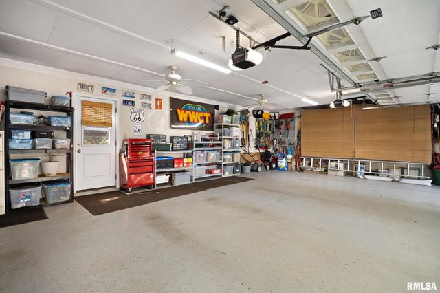 1017 W NORTHMOOR Road, Peoria, IL 61614