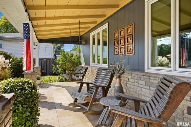 1017 W NORTHMOOR Road, Peoria, IL 61614