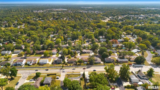 1017 W NORTHMOOR Road, Peoria, IL 61614