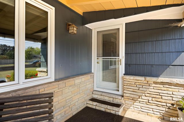 1017 W NORTHMOOR Road, Peoria, IL 61614