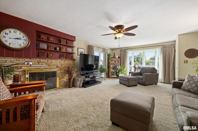 1017 W NORTHMOOR Road, Peoria, IL 61614