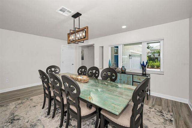 1620 SEA BREEZE DRIVE, Tarpon Springs, FL 34689