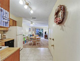 45 Folly Field Rd Apt 14G, Hilton Head Island, SC 29928