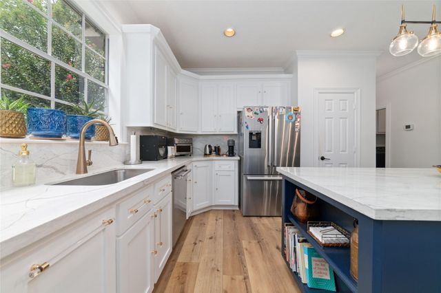 13206 Lost Creek Road, Tomball, TX 77375