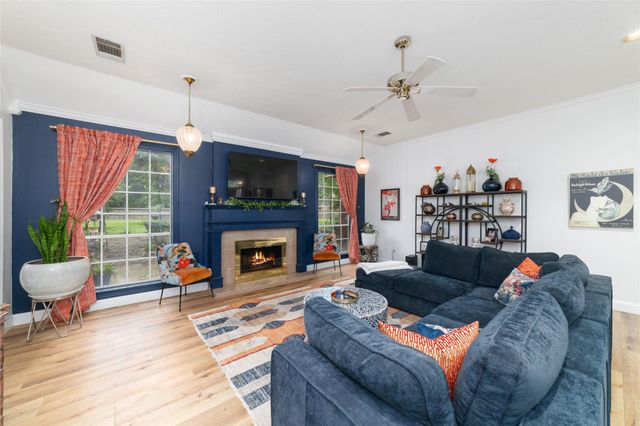 13206 Lost Creek Road, Tomball, TX 77375