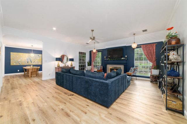 13206 Lost Creek Road, Tomball, TX 77375