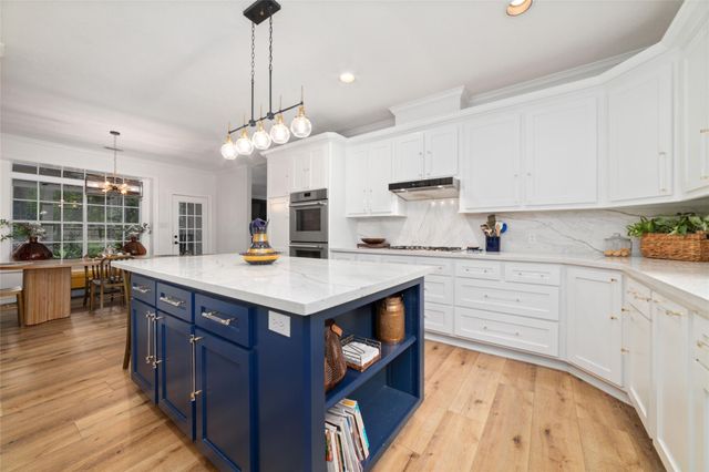 13206 Lost Creek Road, Tomball, TX 77375